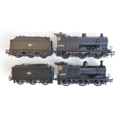 125 - Two OO gauge BR black late crest 0-6-0 electric steam train models from Bachmann to include 31-625 C... 