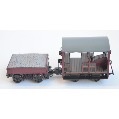 128 - Collection of OO gauge railway models to include a boxed Bachmann 32-991 Wickham Trolley Car BR maro... 