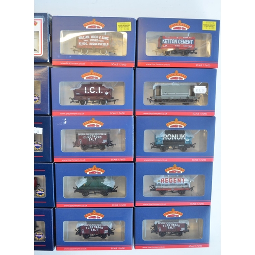 131 - Twenty five boxed OO gauge goods wagons by Bachmann. All contents appear as new/unused, box conditio... 