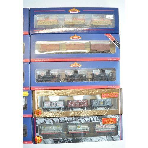 141 - Ten 3 wagon OO gauge multipack goods wagons sets from Bachmann to include tank wagons, high sided st... 