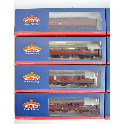 147 - Eight boxed OO gauge BR maroon passenger coaches from Bachmann to include Mk1 coaches (restaurant, 2... 