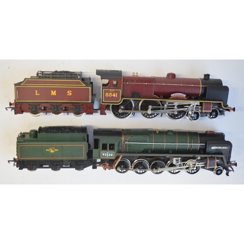 154 - Four OO gauge electric steam train models from Hornby to include R357 LMS 4-6-0 5541 Patriot Class 5... 