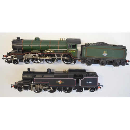 155 - Four OO gauge electric steam train models from Hornby and Mainline to include Hornby R262 BR green l... 