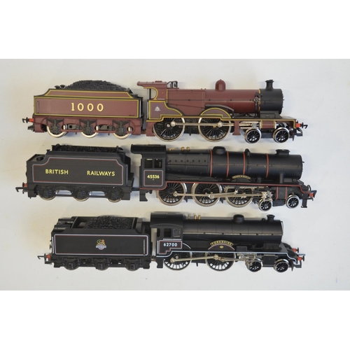 156 - Three OO gauge electric steam train models to include Hornby R259 BR black Class D41/1 62700 