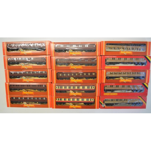 158 - Fifteen boxed Hornby OO gauge passenger coaches, all appear in excellent to near mint little used co... 