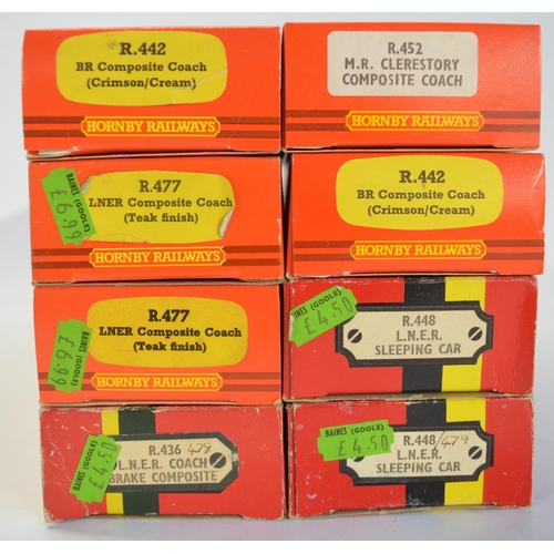 158 - Fifteen boxed Hornby OO gauge passenger coaches, all appear in excellent to near mint little used co... 