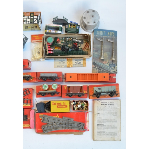 161 - Collection of vintage Tri-ang OO gauge railway models and accessories to include Power Unit No1, tra... 