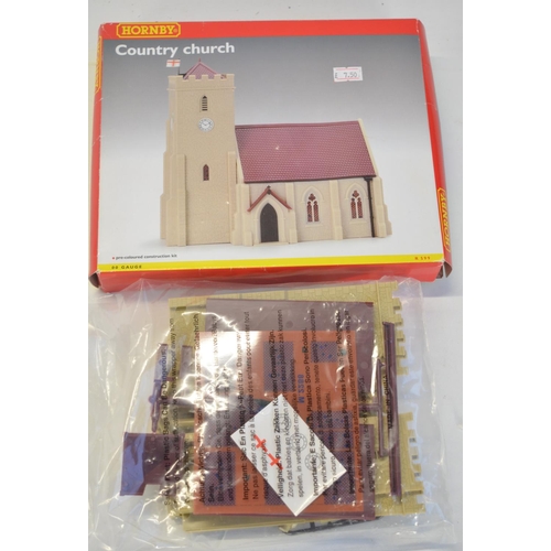 170 - Collection of OO gauge model railway scenic accessories from Hornby, Hornby Skaledale, Bachmann Scen... 