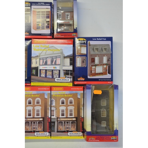 172 - Collection of OO gauge model railway half/low relief model buildings from Hornby Skaledale and Bachm... 