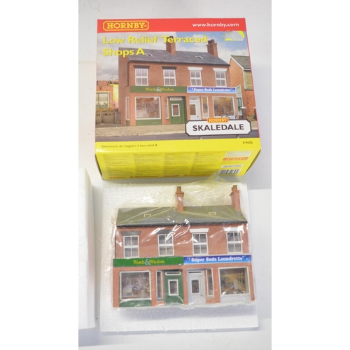 172 - Collection of OO gauge model railway half/low relief model buildings from Hornby Skaledale and Bachm... 