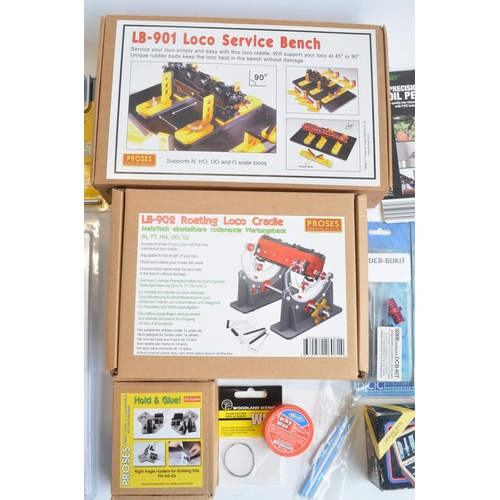 179 - Collection of scale railway modelling tools and accessories to include Proses LB-901 loco service be... 