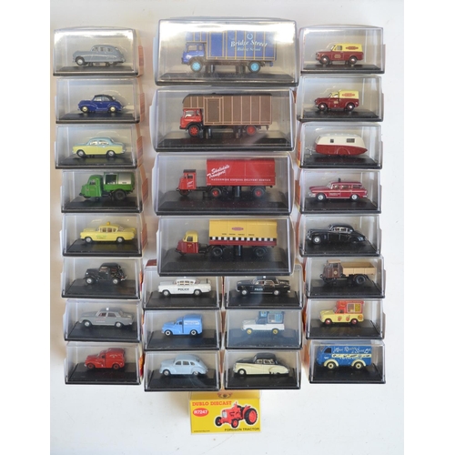 183 - Twenty six boxed as new 1/76 scale OO gauge diecast model vehicles from Hornby Skale Autos to includ... 