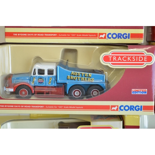 185 - Thirty boxed 1/76 scale OO gauge diecast Trackside model vehicles/vehicle sets from Corgi and Lledo ... 