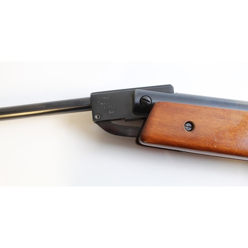 548 - Weihrach  HW 80 .22 break barrel Air Rifle. 17.5ins barrel with moderator Screw. Overall length 43in... 