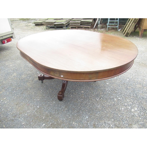 673 - Victorian and later mahogany oval dining table, on fluted and lobed column with four supports, W185c... 