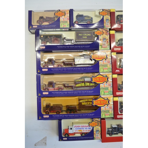 187 - Seventeen boxed 1/76 scale OO gauge diecast Trackside model vehicles/vehicle sets from Corgi and Lle... 