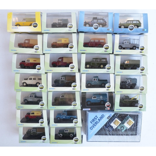 204 - Twenty five 1/76 scale OO gauge diecast land Rover and Range Rover vehicle models from Oxford Diecas... 