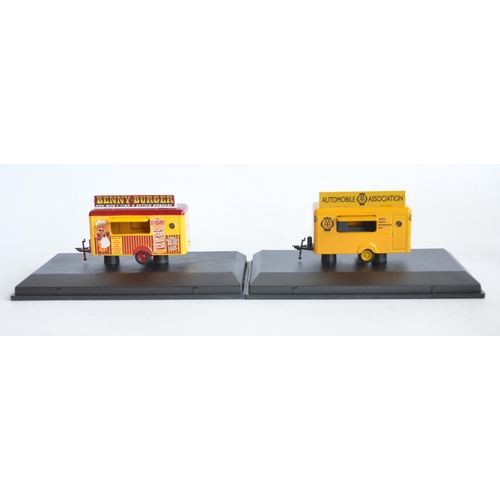 205 - Twenty five 1/76 scale OO gauge diecast vehicle models from Oxford Diecast to include Commercial, Ag... 