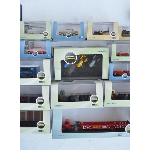 206 - Twenty six 1/76 scale OO gauge diecast vehicle models from Oxford Diecast to include Commercial, Hau... 