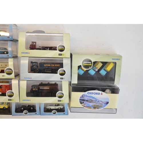 207 - Thirty 1/76 scale OO gauge diecast vehicle models from Oxford Diecast to include Commercial, Haulage... 