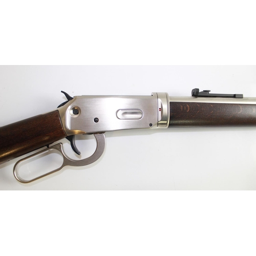 558 - Boxed Lever Action 'Cowboy Rifle', by Walter. .177 calibre, powered by co2 canisters, Rotary magazin... 