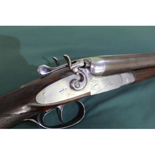 566 - 12B Italian (maker Vickers of Sheffield) side by side double trigger hammer gun with 27 1/2