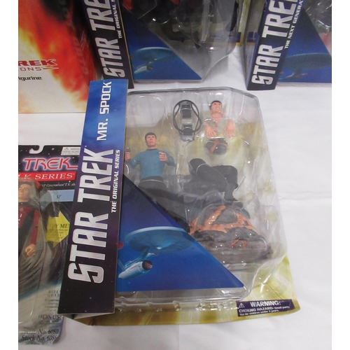 350 - Star Trek - Playmates Classic Star Trek Classic Collector Figure Set Limited Edition No. 010193, box... 