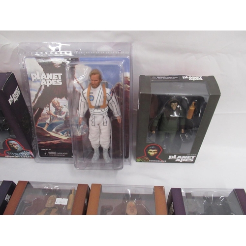 353 - Collection of 7 NECA Planet of the Apes boxed/cased 7