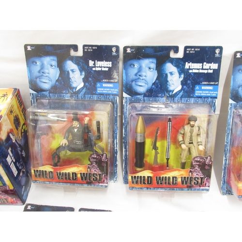 379 - Wild Wild West X-Toys Derailer Tank, Desert Wasp Nitro-Cycle and 7 figurines, one figurines case and... 