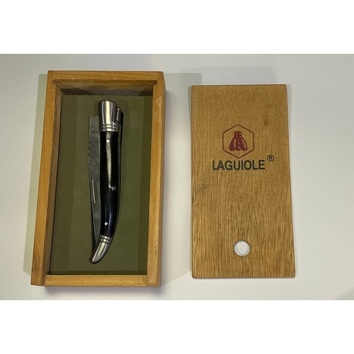 591 - Laguiole l'eclair 440 pocket knife with bumblebee and chased back two piece ebony handle in presenta... 