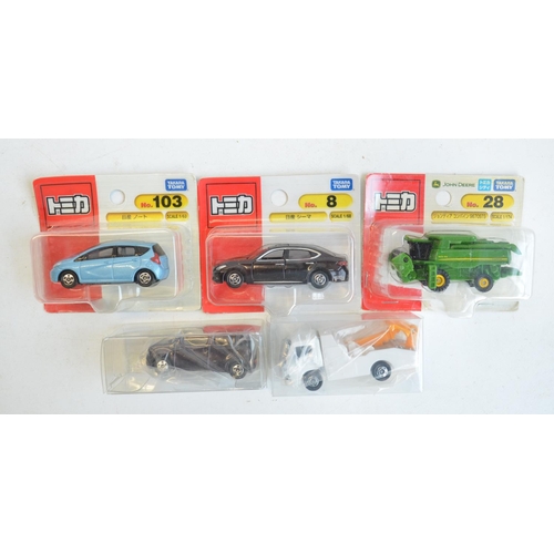 271 - Thirty boxed diecast model vehicles/sets from Takara Tomy, all Japanese imports to include a Takara ... 