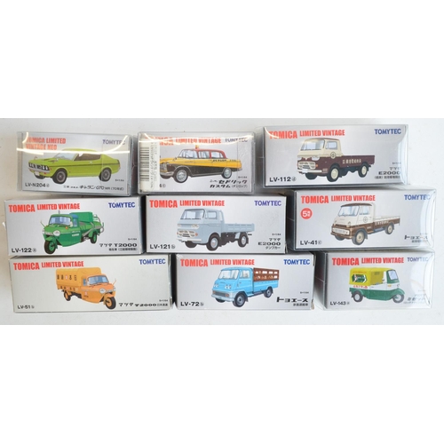 291 - Seventeen boxed Japanese imported 1/64 scale diecast Tomica Limited Vintage models. Models appear mi... 