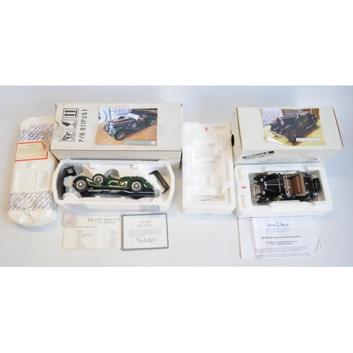 296 - 2 boxed 1/24 scale  diecast model cars to include Franklin Mint 1938 Alvis 4.3 Ltr and Danbury Mint ... 