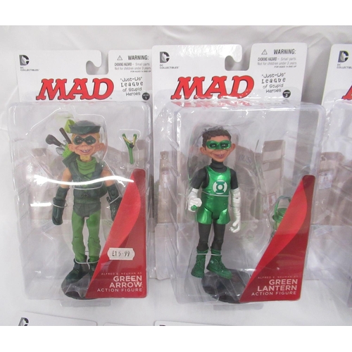 388 - DC's MAD Comics - MAD Alfred E. Nueman Variant Fully-Poseable Action Figure, cardboard has creasing ... 