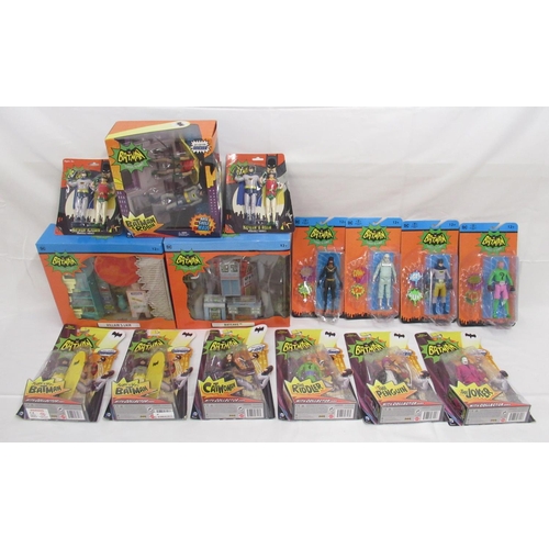 393 - Batman Classic TV Series - McFarlane Toys Villains Lair, Batcave, Mr.Freeze, The Riddler, Batman in ... 