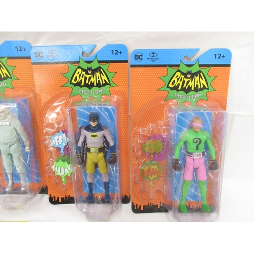 393 - Batman Classic TV Series - McFarlane Toys Villains Lair, Batcave, Mr.Freeze, The Riddler, Batman in ... 