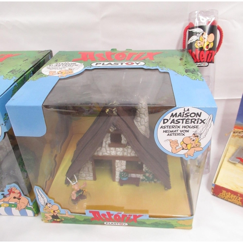 396 - Asterix and Obelix - Plastoy La Maison D'Obelix batch no. 12/2014  & La Maison D'Asterix batch no.12... 