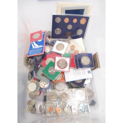 418 - Mixed collection of New Zealand and Australian coins, silver proof coins and coin sets