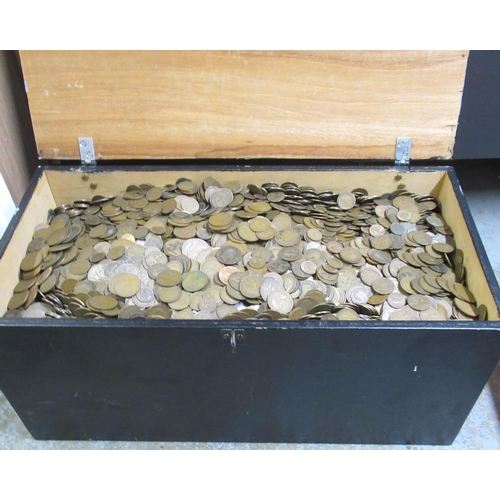 449 - Extremely large collection of c20th GB copper coinage inc. farthings, pennies, etc. in 2 boxes