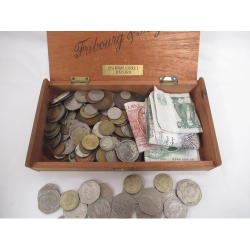 456 - Assorted collection of GB and International coins inc. £1, 50ps, Half-Crowns, farthings, etc.