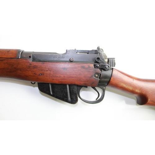 575 - Lee-Enfield. S.M.L.E Bolt Action rifle. 303 calibre Number 4 Mk 1, Dated 1943. This is a nice exampl... 