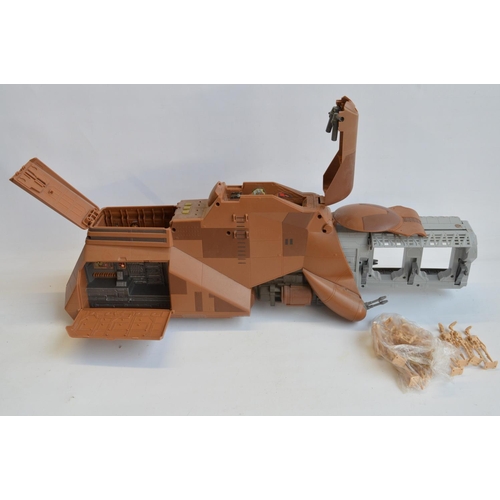 305 - Collection of Star Wars models (all plastic) to include a Hasbro MTT Droid carrier with droids (inco... 