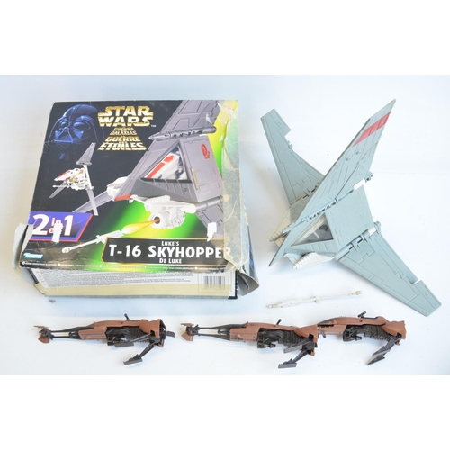 312 - Collection of Star Wars toys, models and board games to include Saga Edition Chess set (incomplete, ... 