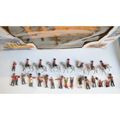 56A - Collection of vintage hollow cast lead soldiers and a Britain's  Long Tom 155mm cannon, a Silver Ree... 