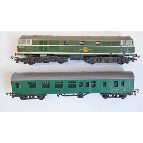 86A - Collection of N and TT gauge locomotives and passenger coaches from Minitrix, Lima and Tri-ang. Also... 