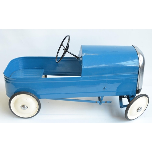 214 - Full sized child's pedal car, metal plate with working steering and pedal function, no makers marks.... 