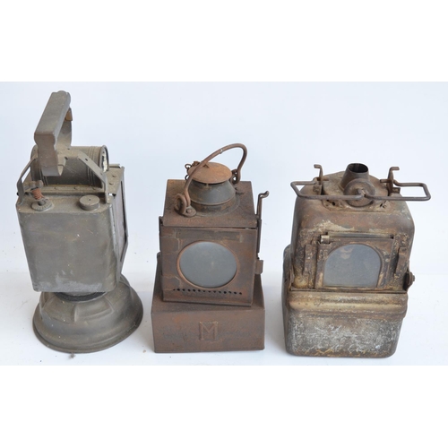 278 - Collection of vintage railway lamps to include LNER and French SNCF lamps, a car horn in working ord... 