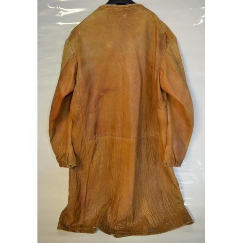 127 - Early C20th leather motoring/aviators jacket, no makers marks or size (estimate medium to large), po... 