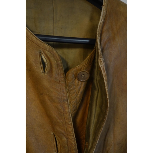 127 - Early C20th leather motoring/aviators jacket, no makers marks or size (estimate medium to large), po... 