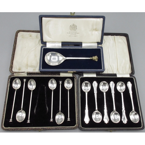 98 - Cased silverware incl. six Art Deco silver teaspoons, by A J Bailey, Birmingham, 1929, six Art Deco ... 